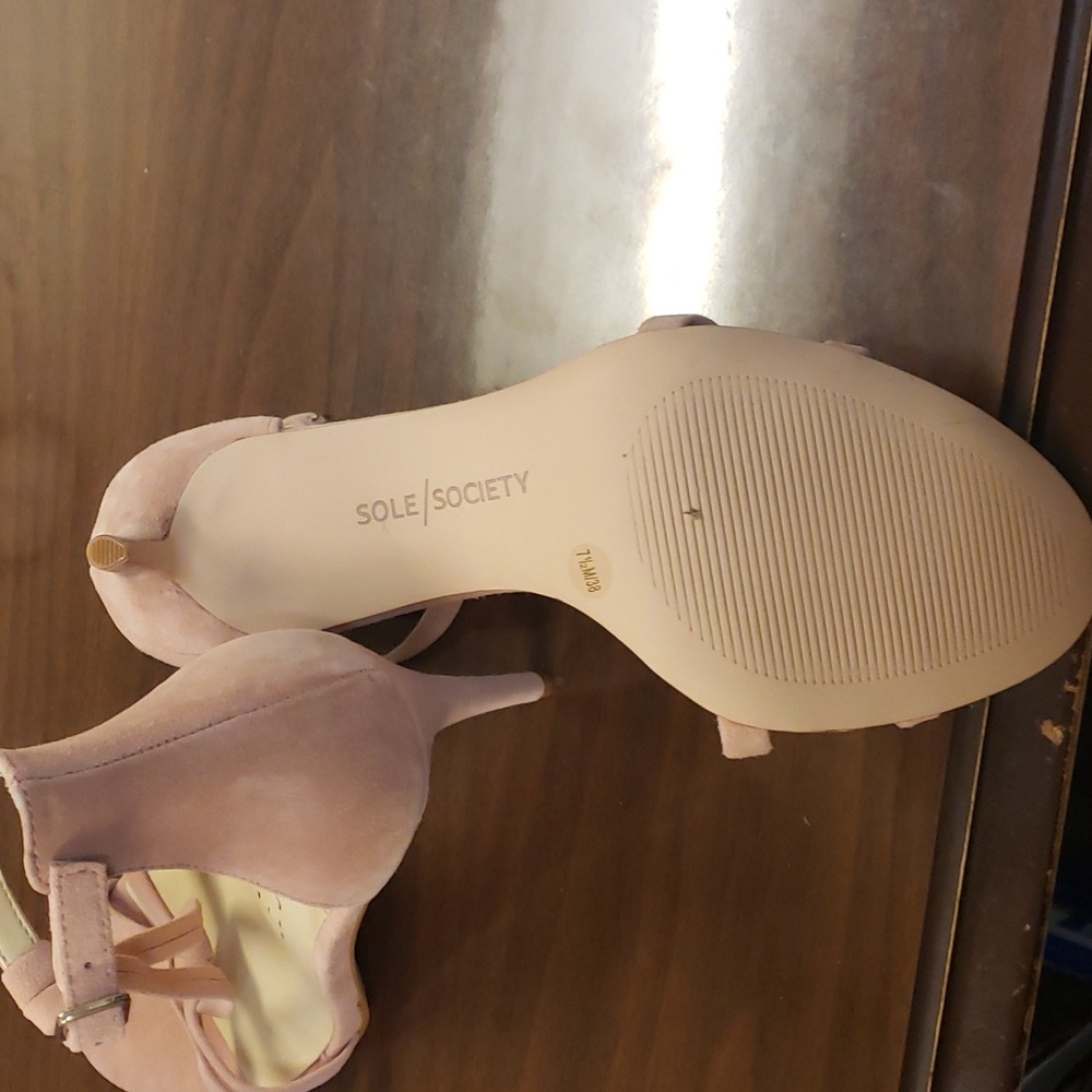 Sole Society mauve suede heels 7 1/2 - Picture 3 of 3